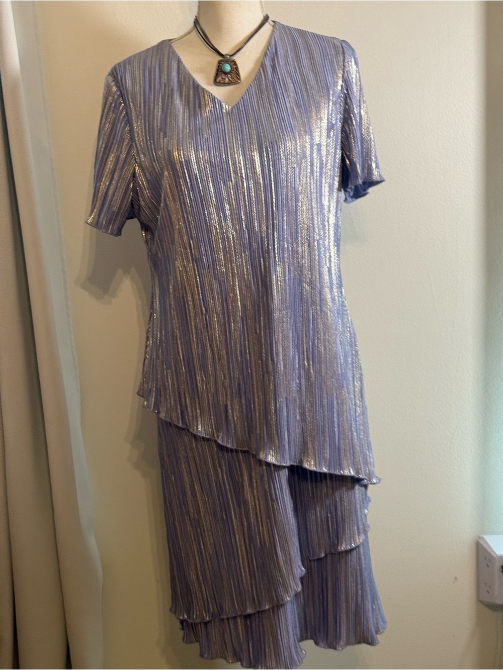 connected apparel Lavender Metallic Pleated Tiered Skirt Set